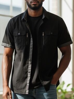 ⭐️ GUESS Men’s Short Sleeve Utility Shirt - size M